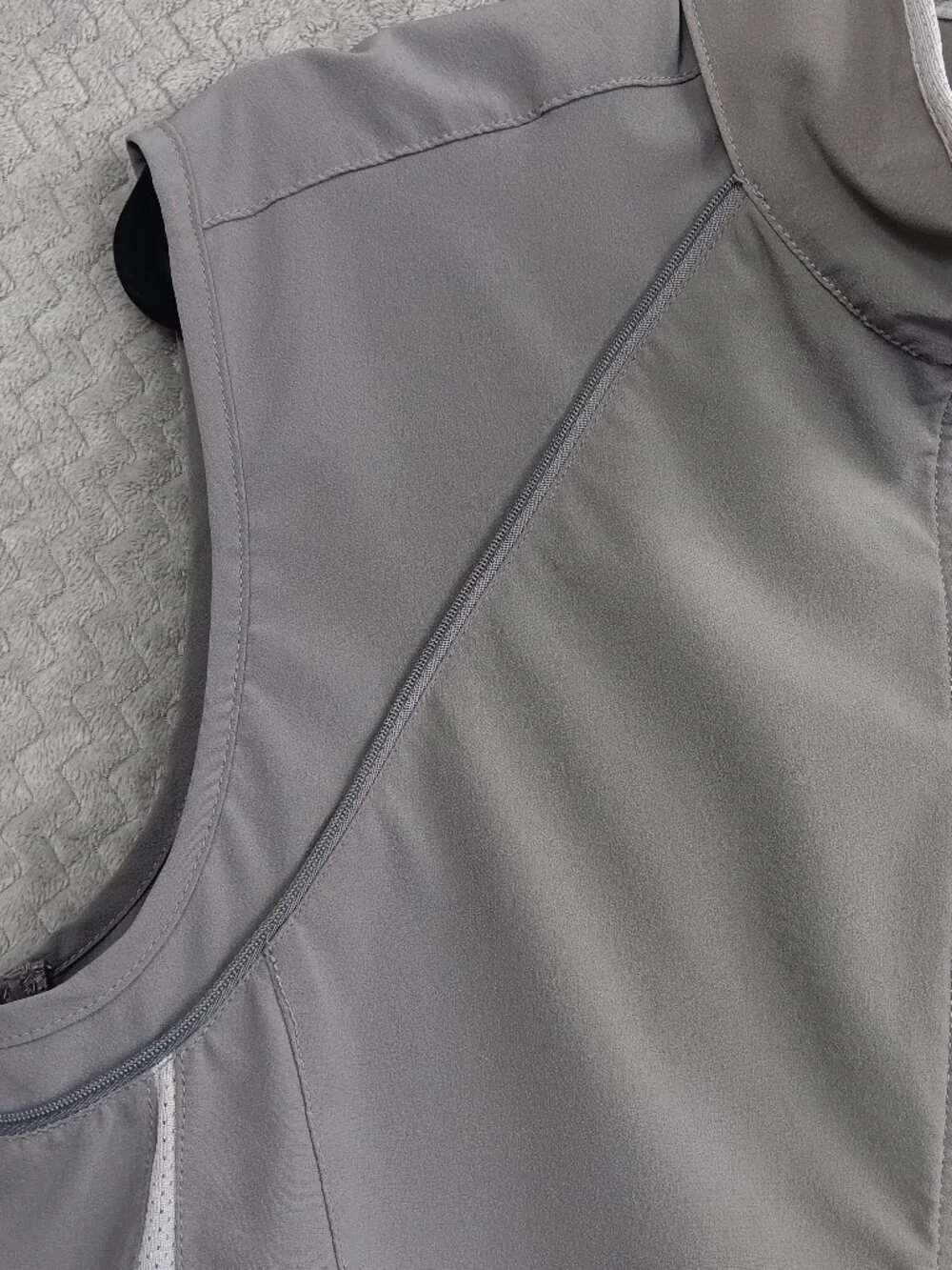 THE NORTH FACE Flight Series Men's Running Vest Light Gray Size M Outdoor